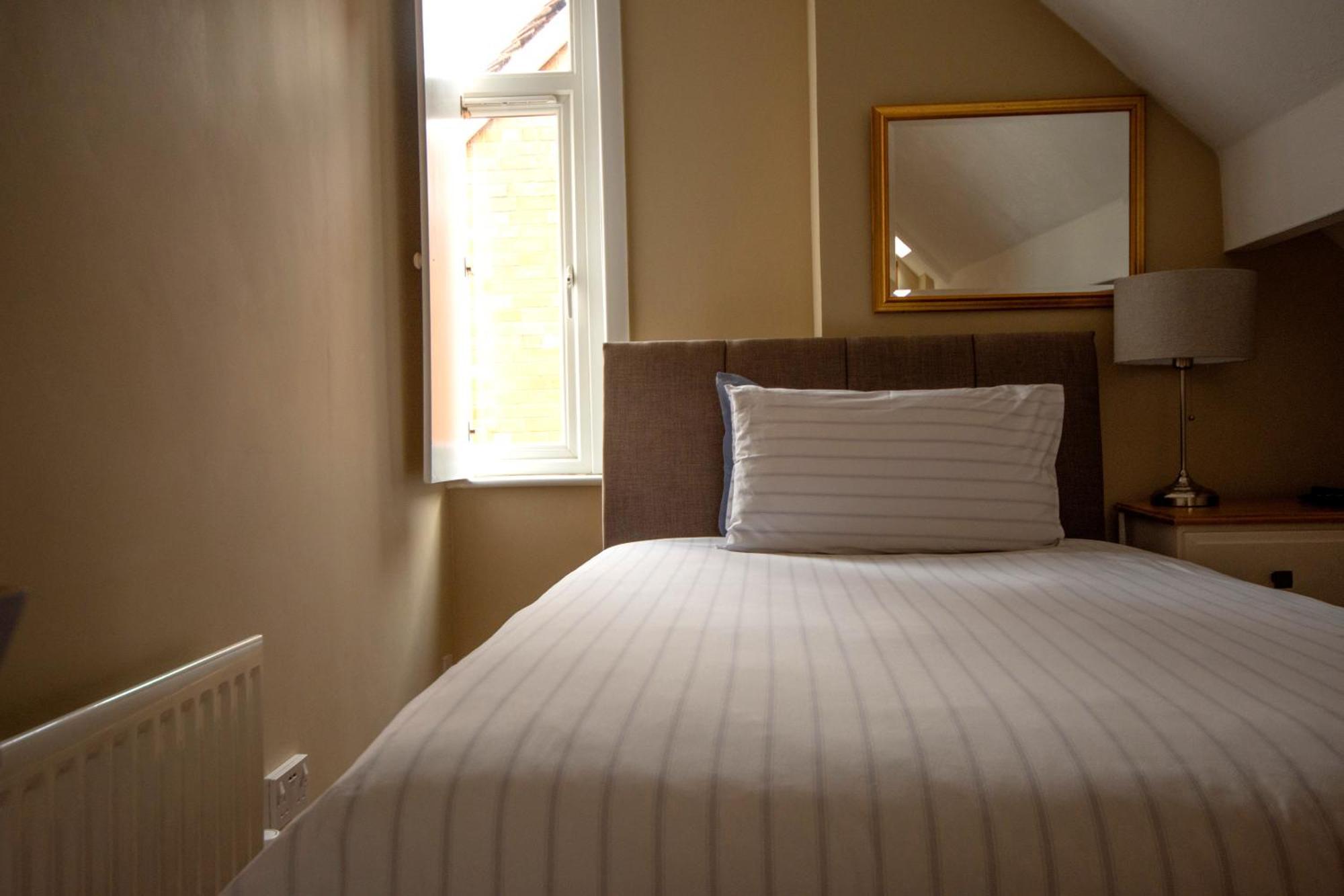 Salamander Guest House Стретфорд-на-Ейвоні Екстер'єр фото